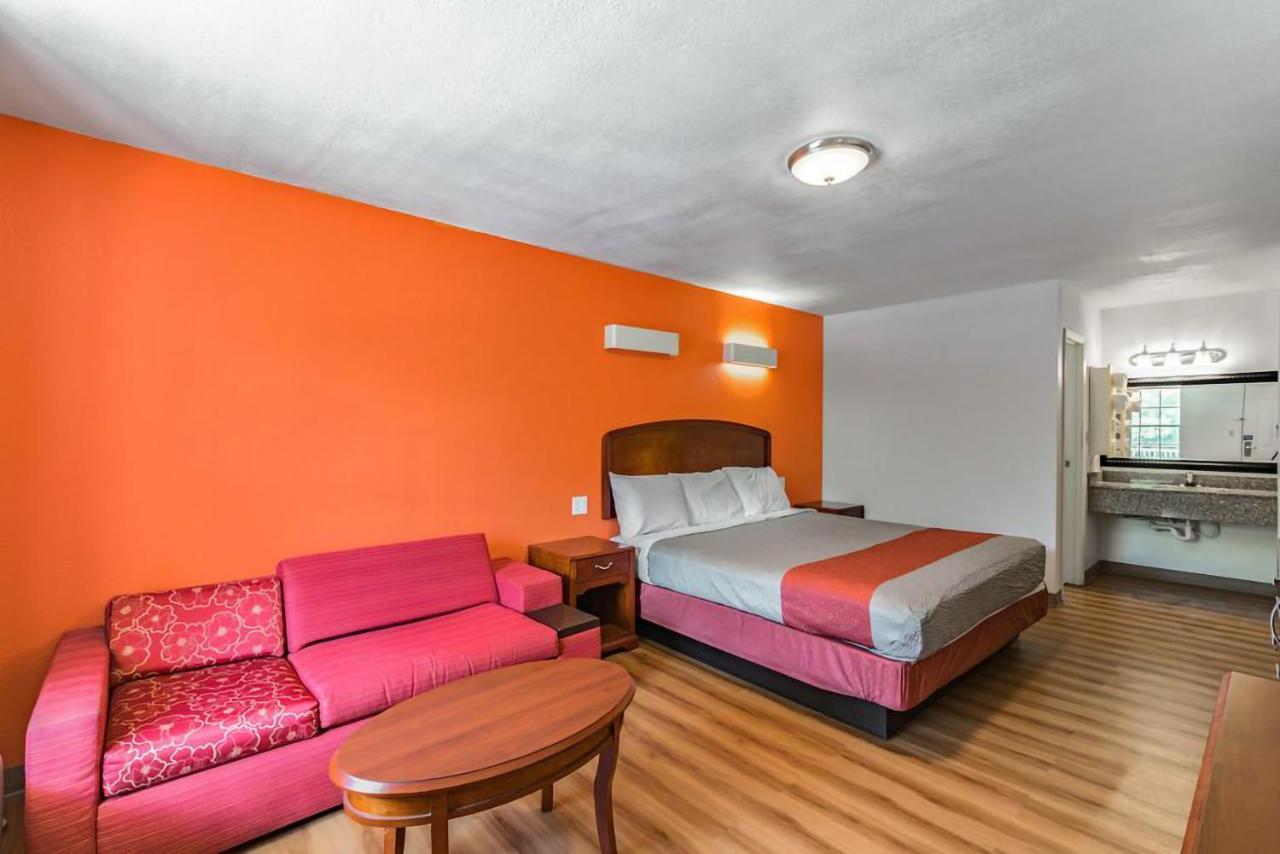 Giddings Executive Inn Exterior photo