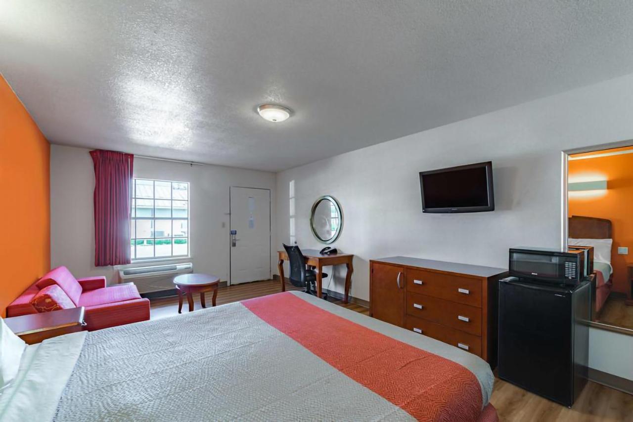 Giddings Executive Inn Exterior photo