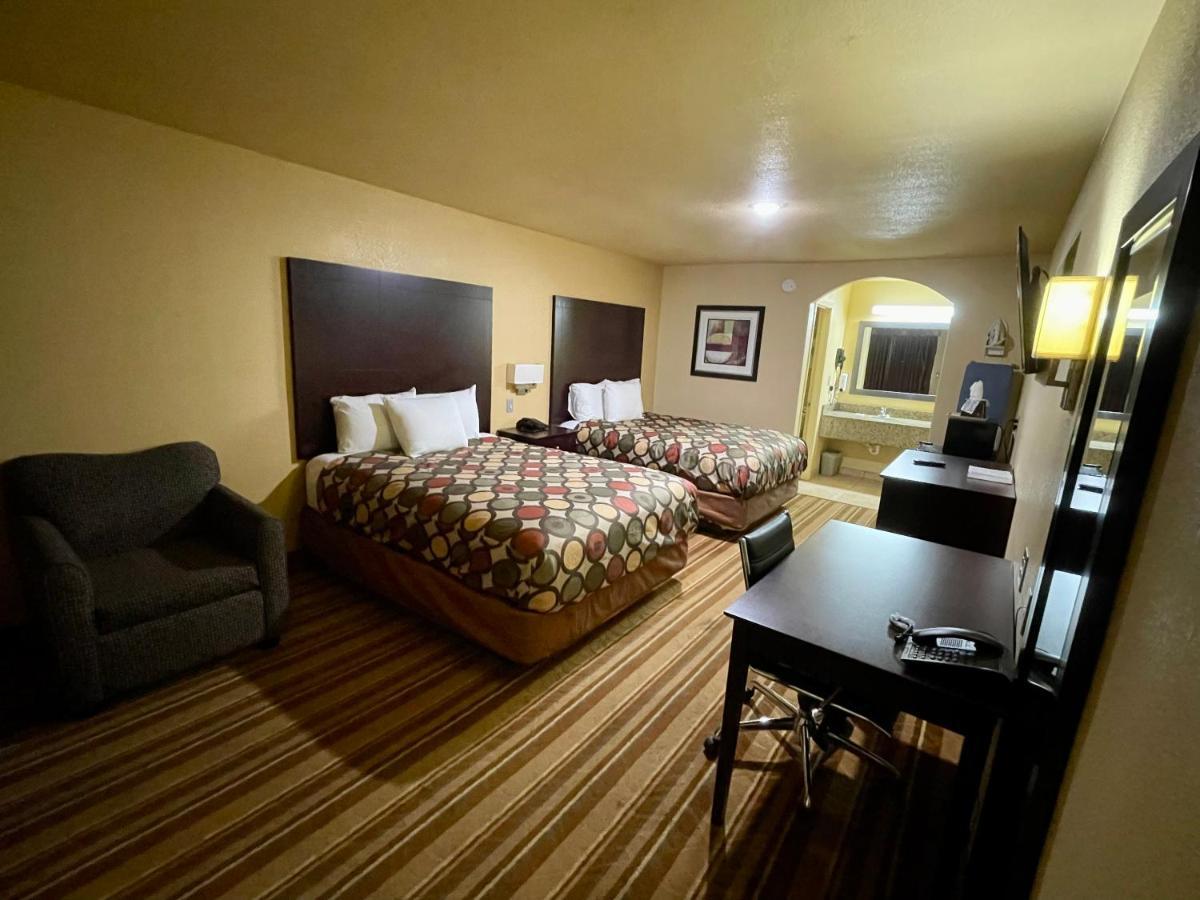 Giddings Executive Inn Exterior photo